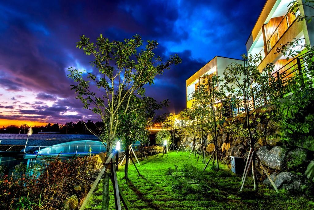 Dorami Pension Seogwipo Exterior foto