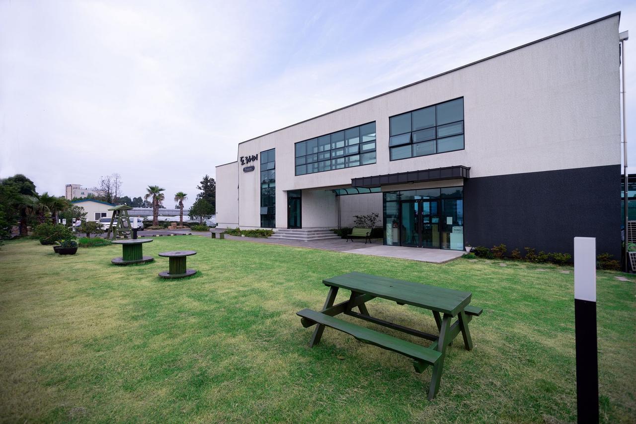 Dorami Pension Seogwipo Exterior foto