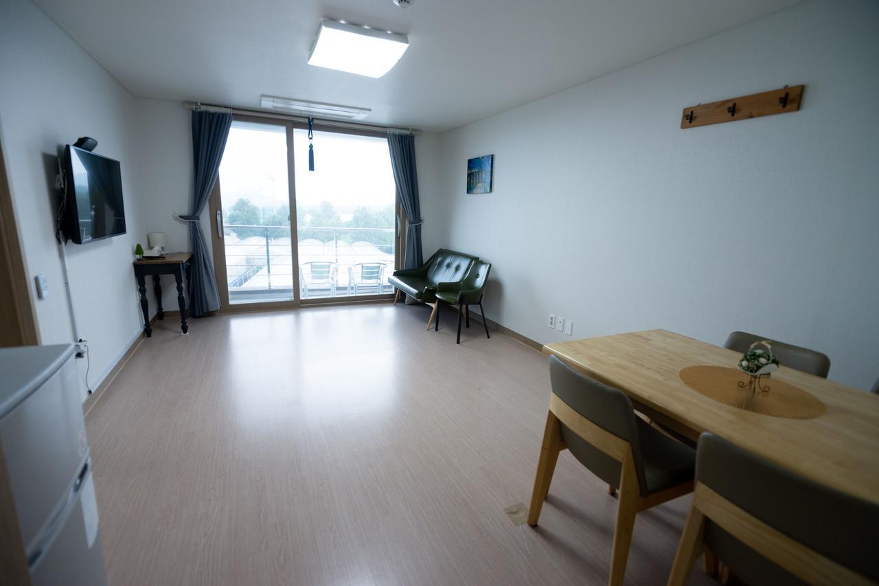 Dorami Pension Seogwipo Exterior foto