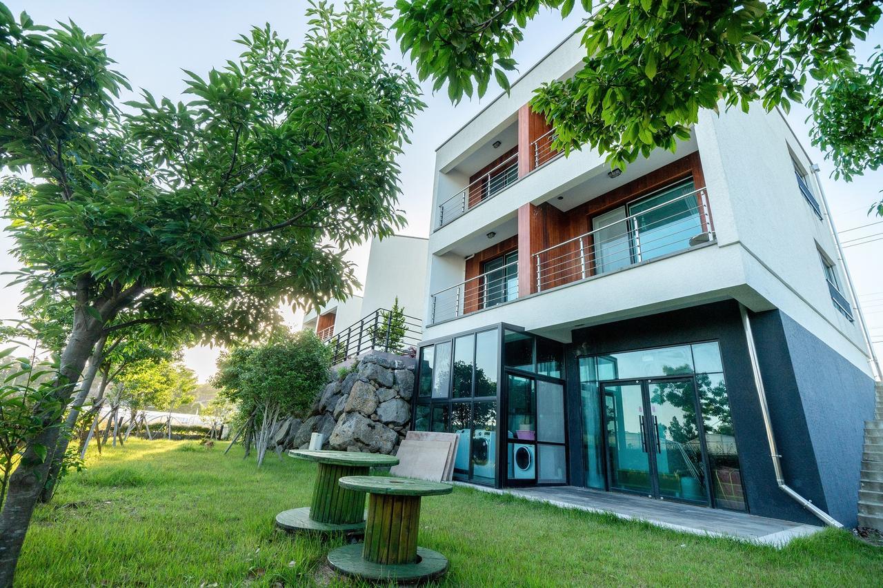 Dorami Pension Seogwipo Exterior foto